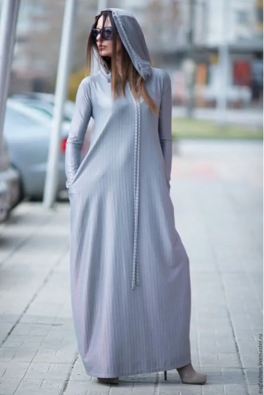 Платье с капюшоном: 30 модных моделей 2021 2