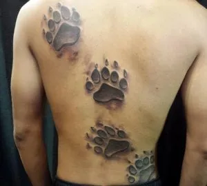 Татуировка с медведем — значение для девушек и мужчин, интересные эскизы, фото на плече, руке, груди, спине, ноге 2