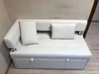 Малогабаритный угловой диван для маленькой квартиры 6