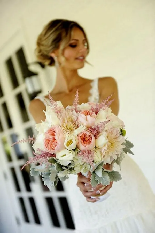 Пионовидные розы для букета невесты: нежный европейский стиль 2