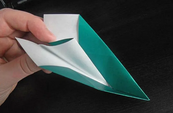 Самолетик оригами: этапы складывания 5