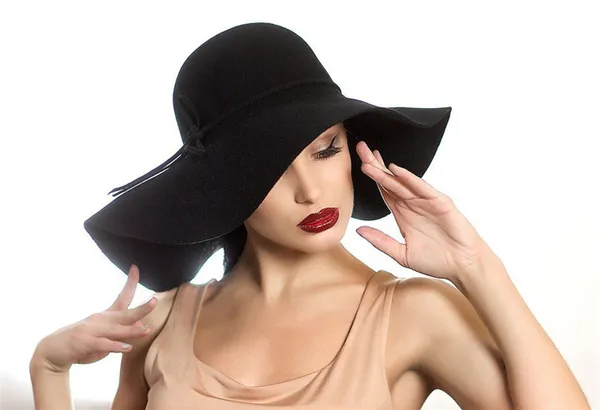 Как носить шляпу с широкими полями - советы девушкам и женщинам