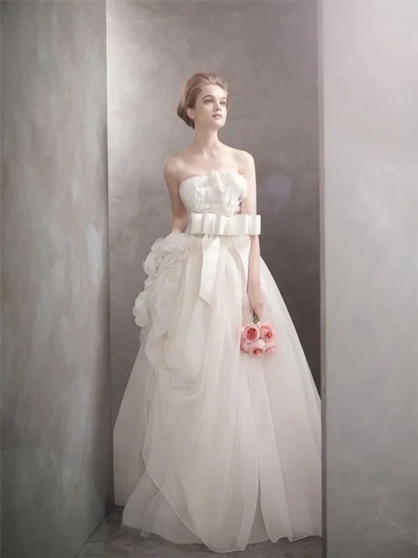 Свадебные платья Вера Вонг (Vera Wang) — классические современные модели этого сезона 56 фото 6