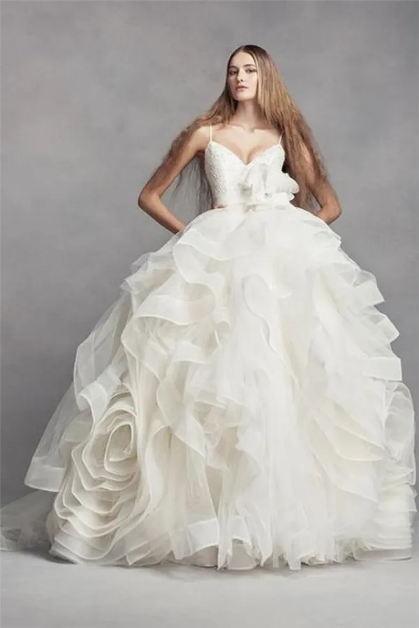 Свадебные платья Вера Вонг (Vera Wang) — классические современные модели этого сезона 56 фото 3