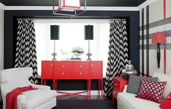 Черно-белая гостиная с красным