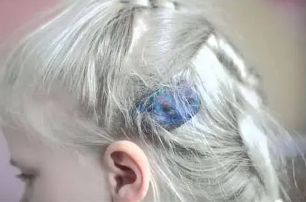 Как убрать слайм с волос у ребенка и взрослого не остригая их 4