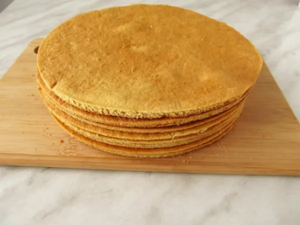 Как хранить коржи: бисквитные и медовые для тортов 2