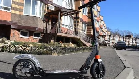 Самокат с амортизаторами Scooter Urban с дисковым тормозом, белый 36