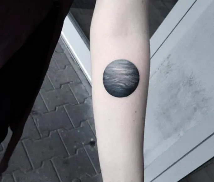 tattoo-of-the-planet-54wj35wh